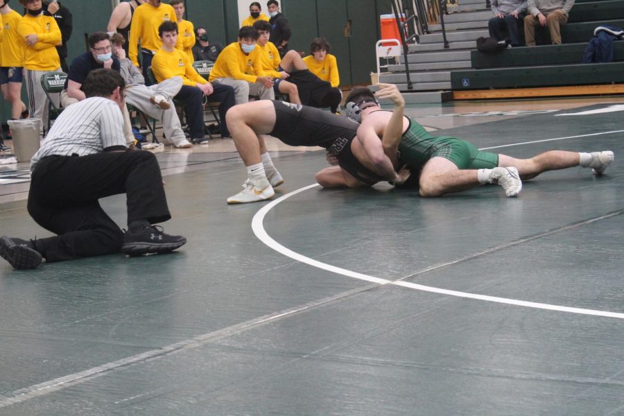 Brody Borkowski pins Wissahickons Nathanael Chez in the first period.
