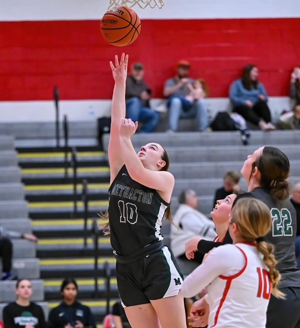 Senior Abby Arnold surpassed the 1,000-point total last month and, to date, is ninth on the all-time list. Arnold is also the fourth member of the 1,000- point/500-rebound club and the only player of the group to net 100 threes in her career.. 